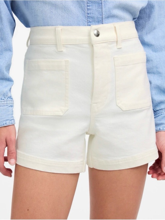 Madewell Women's White Denim Emmett Short Patch Pocket Edition - Size 30” Waist - Picture 2 of 6